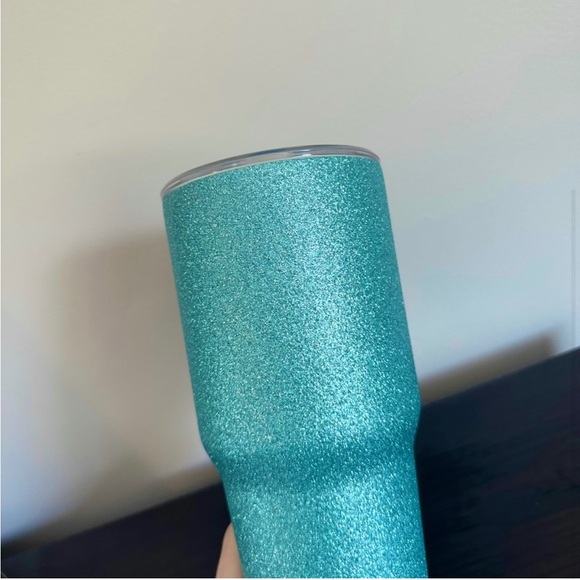Glitter Tumbler Cup - Picture 2 of 3